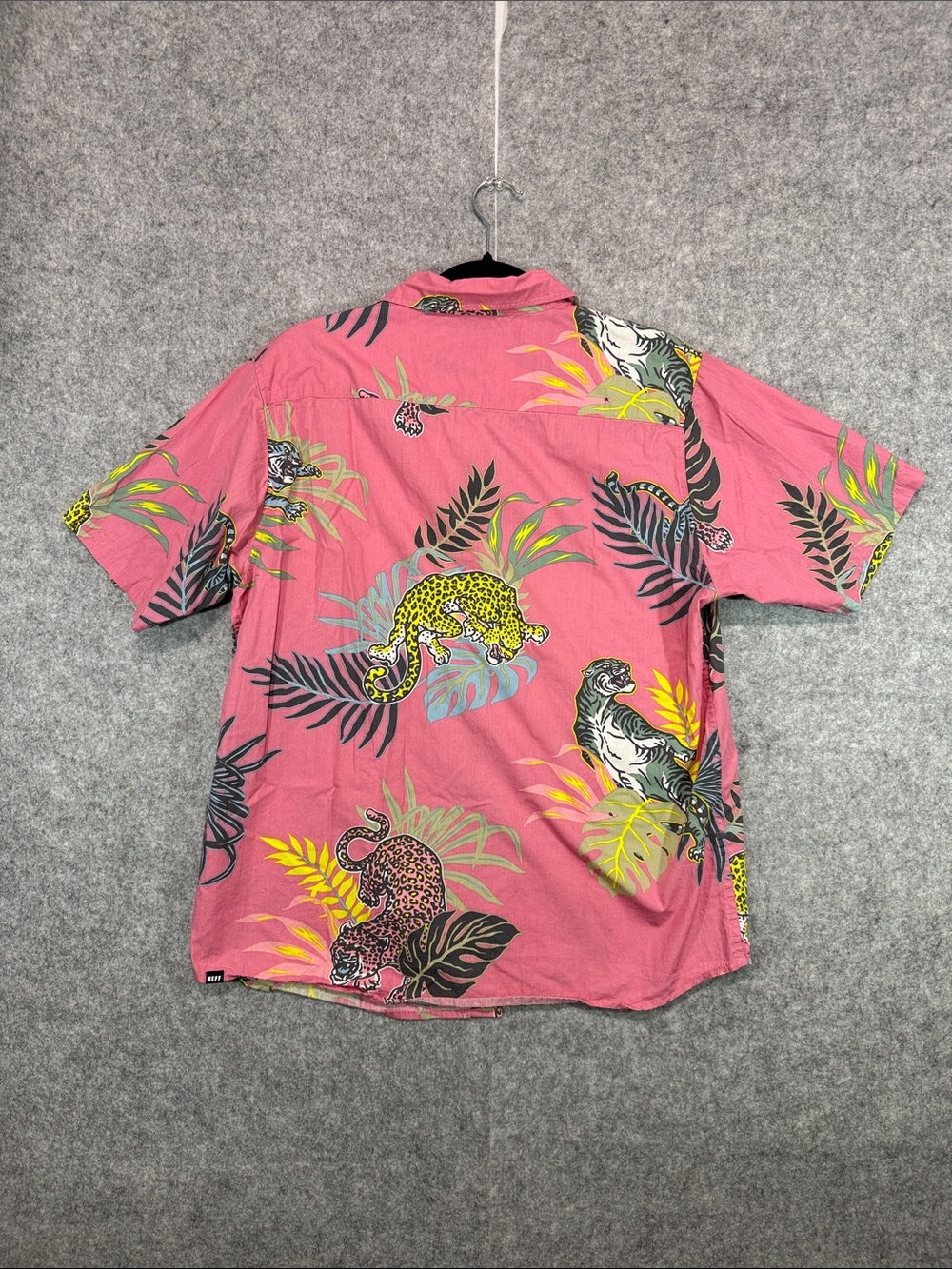 Neff Button Down Shirt - Mens M - Pink Cheetah Palm Bright Beach Pool Party - Picture 6 of 10